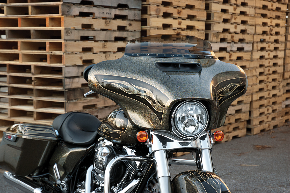 MEMPHIS SHADES Windshield Trim - Holes - FLH