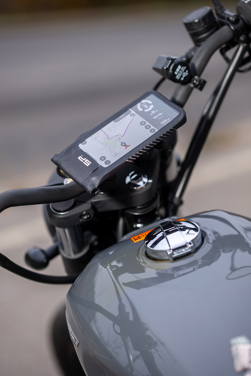 SP CONNECT Moto Mount LT - Universal Case Part 52402 by SP CONNECT