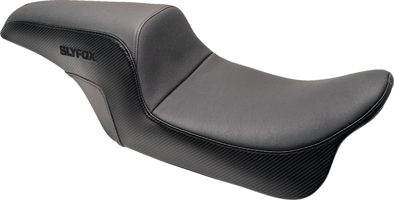 SLYFOX Drifter Seat with Black Logo and Carbon Fiber Accents for Dyna '06-'17 – Model SlyFox4682A
