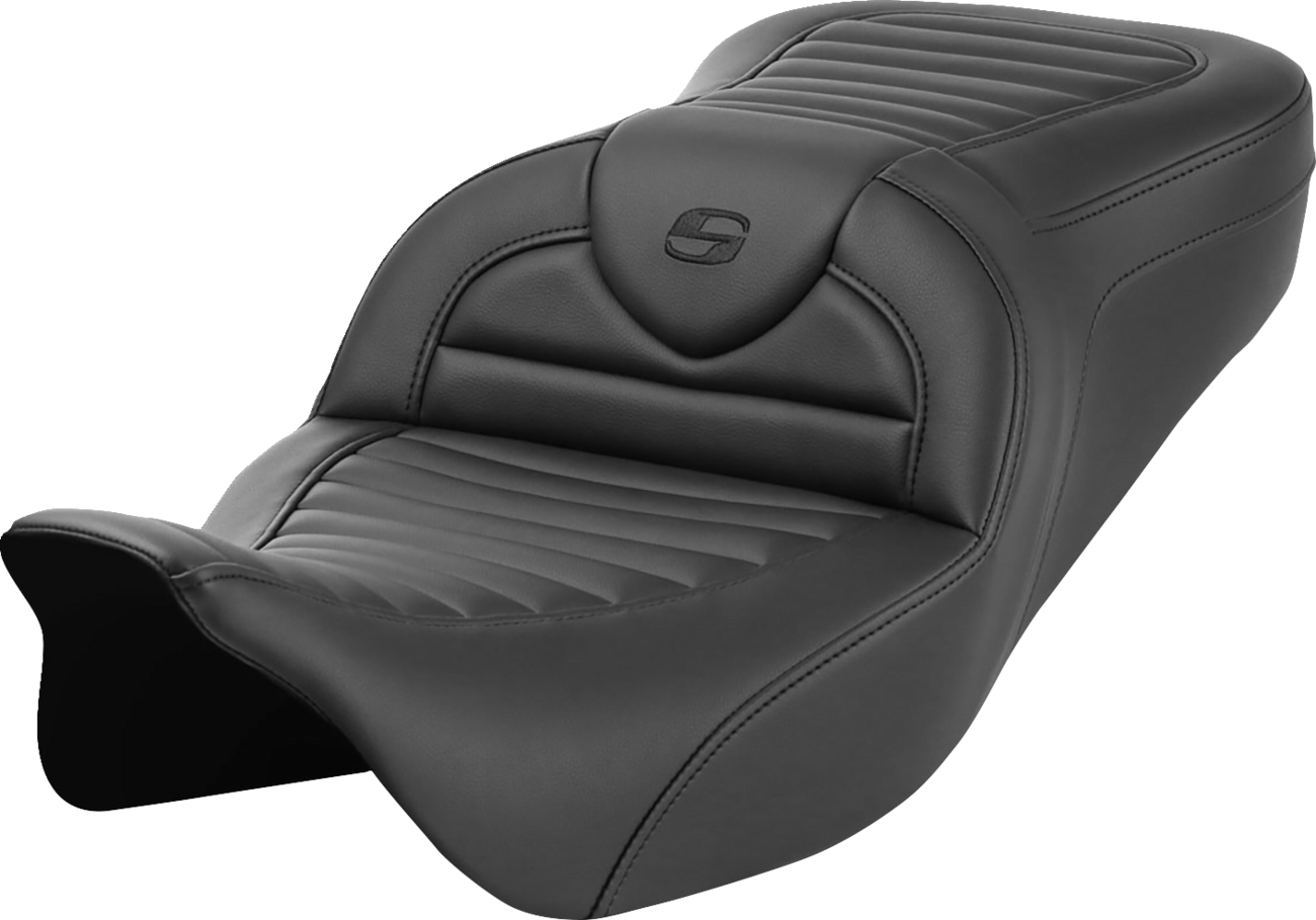 SADDLEMEN Roadsofa™ Seat without Backrest for FL '08-'23 – Tuck-n-Roll Design with GelCore and Carbon Fiber Look
