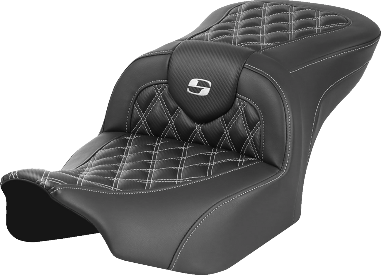 SADDLEMEN RoadSofa™ Seat for FLTR/FLHX '23-'24 - Carbon Fiber with White Lattice Stitch, Model 823-07-20606