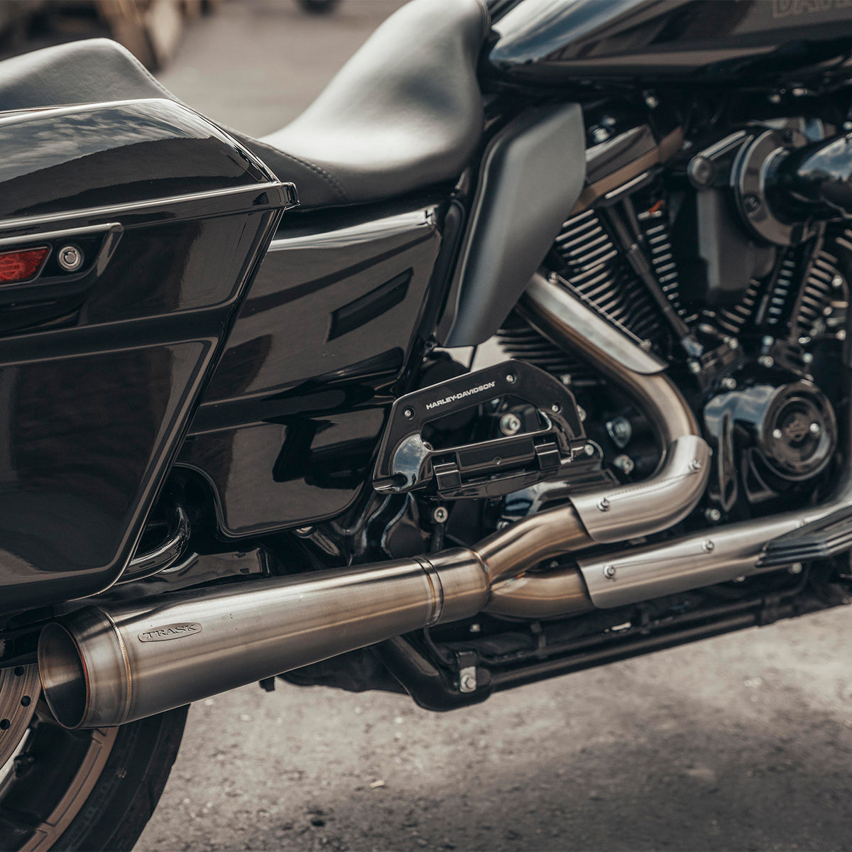 TRASK Assault: 2 Into 1 Harley-Davidson Touring Exhaust