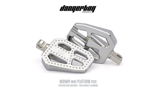 DB’s NEW - Midway Mini Platforms Pegs give homage to the USS Midway for its unique and legendary design.