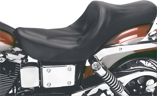 SADDLEMEN King Seat for Harley FXDWG – Model 83G5HFJ with SaddleGel Comfort and Weather-Resistant Leather