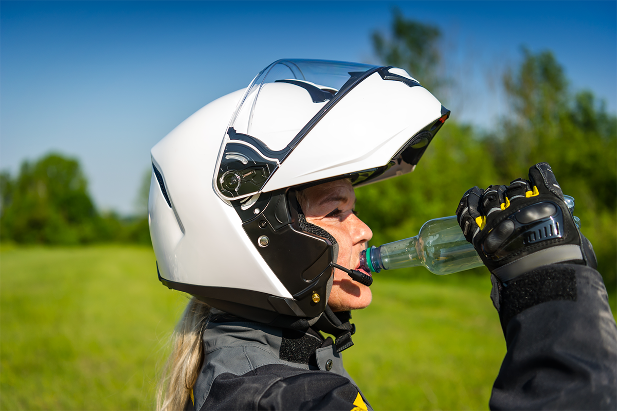 SENA Impulse Helmet Gloss White – Small IMPULSE-GW00S1 with Advanced Mesh and Bluetooth Intercom