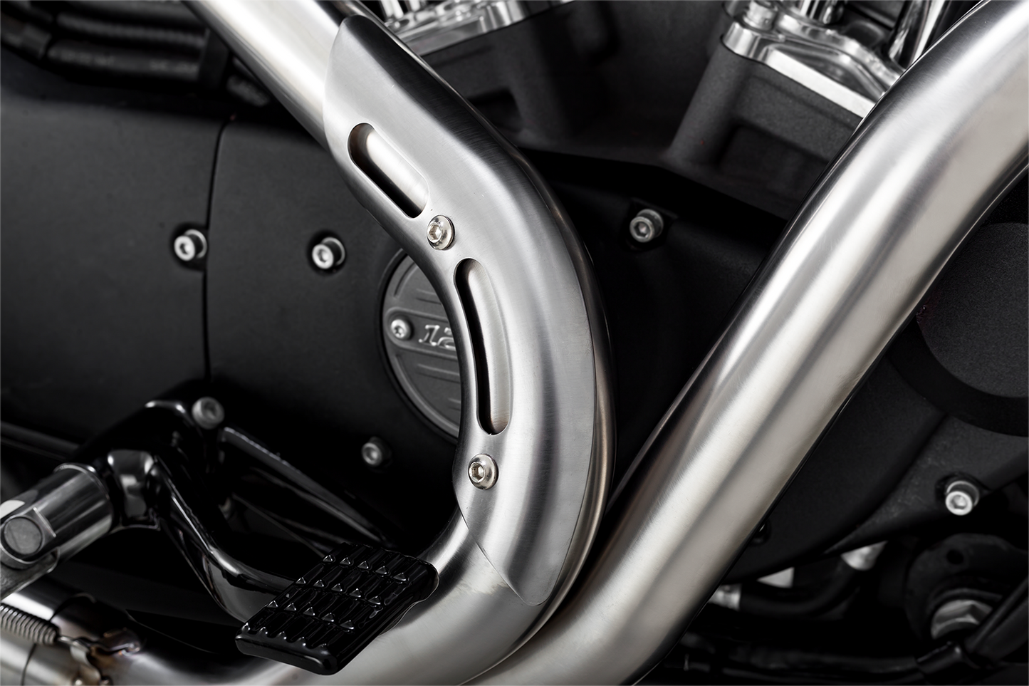 Vance & Hines 27327 2-Into-1 Upsweep Exhaust System - Brushed Stainless Steel