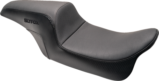 SLYFOX Drifter Seat with Black Logo and Carbon Fiber Accents for Dyna '06-'17 – Model SlyFox4682A