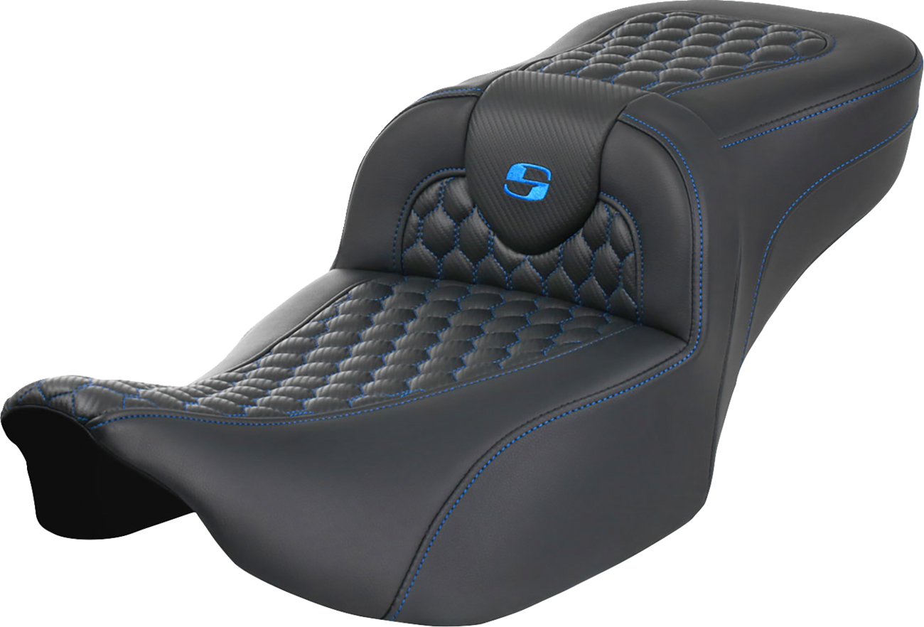 SADDLEMEN Roadsofa™ Extended Reach Seat for FLTR/FLHX 2023-2024 – Honeycomb Blue Stitch, Part Number 823-07-19001
