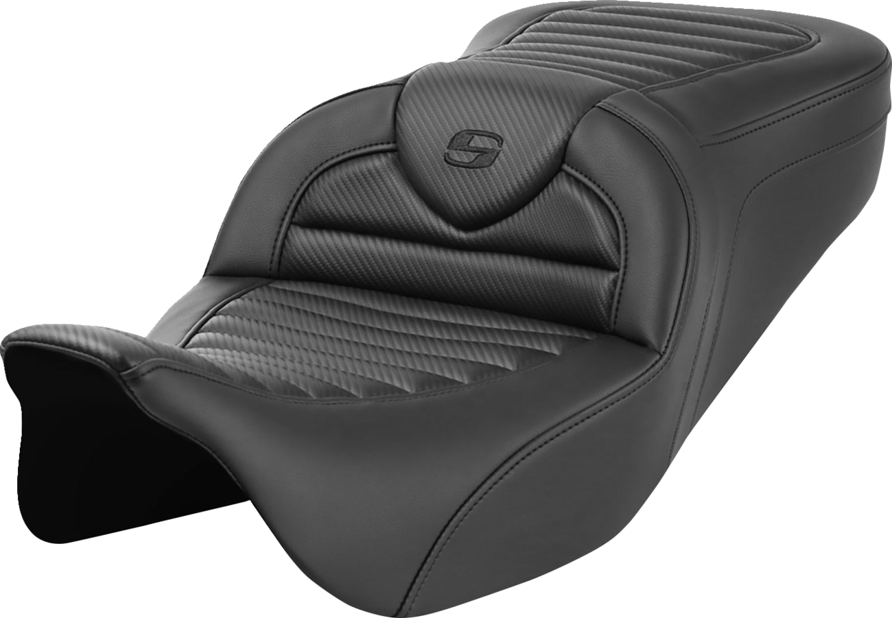SADDLEMEN Roadsofa™ Seat Without Backrest with Tuck-n’-Roll Design and Carbon Fiber Look for Harley FL 2008-2023 (Part #808-07B-20400)