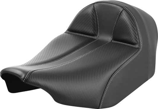 SADDLEMEN Dominator Solo Seat with SaddleGel™ for FLT/FLH 2023-2024 – Carbon Fiber with Silver Stitch, Extended Reach – Part #823-07E-0042