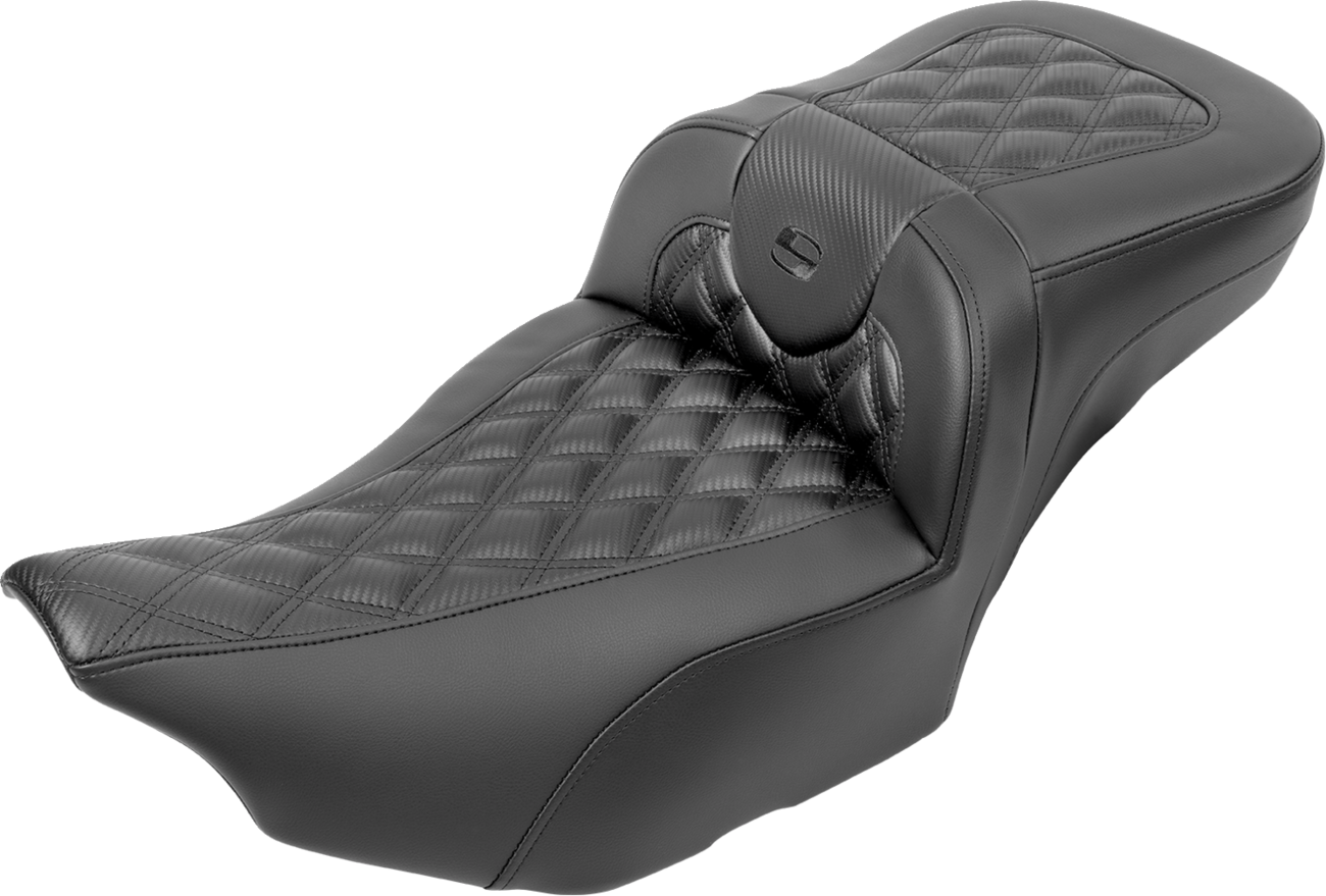 SADDLEMEN Roadsofa™ Extended Reach Seat for FLTR/FLHX 2023-2024 with Carbon Fiber Finish and Lattice Stitch