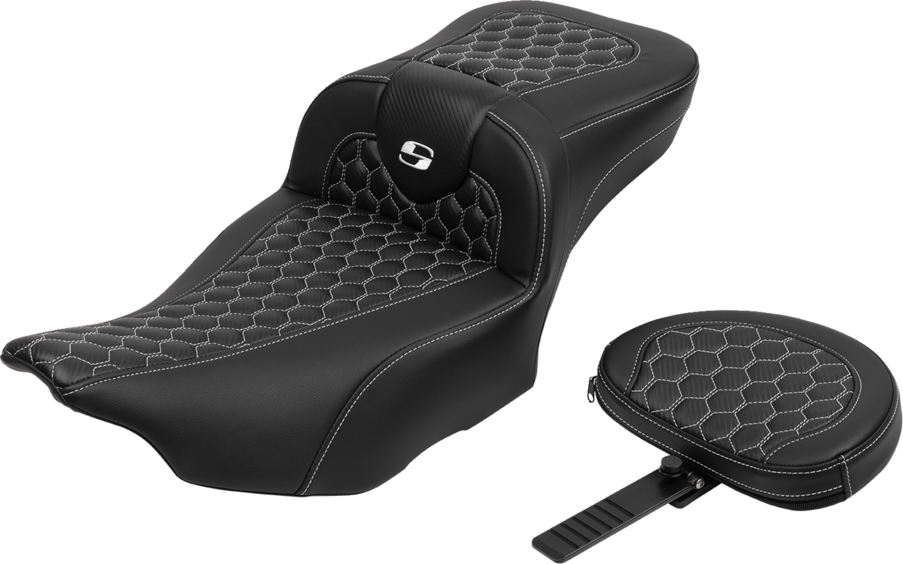 SADDLEMEN Roadsofa™ Extended Reach Seat with Backrest for FLTR/FLHX 2023-2024 - Honeycomb White Stitch