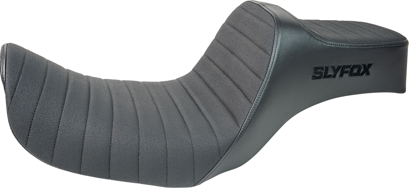 SLYFOX High Noon Seat - Vinyl with Classic Stitch and Black Logo for Dyna '06-'17 (Part #4694A-slyfox)