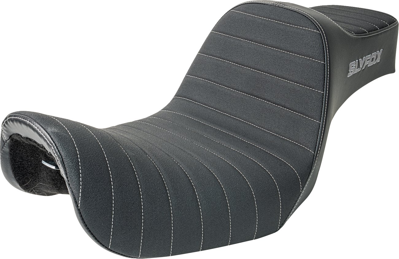 SLYFOX Highnoon Vinyl Seat with Classic Stitch and Silver Logo for FXD '96-'03 – Model 4703B-SlyFox