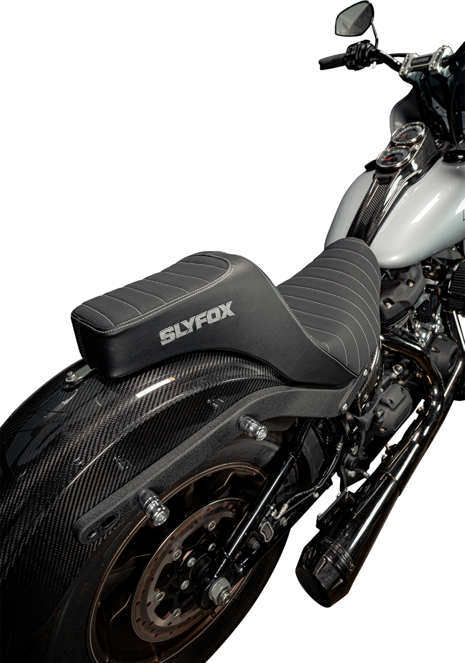 SLYFOX High Noon Seat with Vinyl Cover and Classic Stitch - Silver Logo for FL/FX 2018-2024 | Part #4701B-slyfox