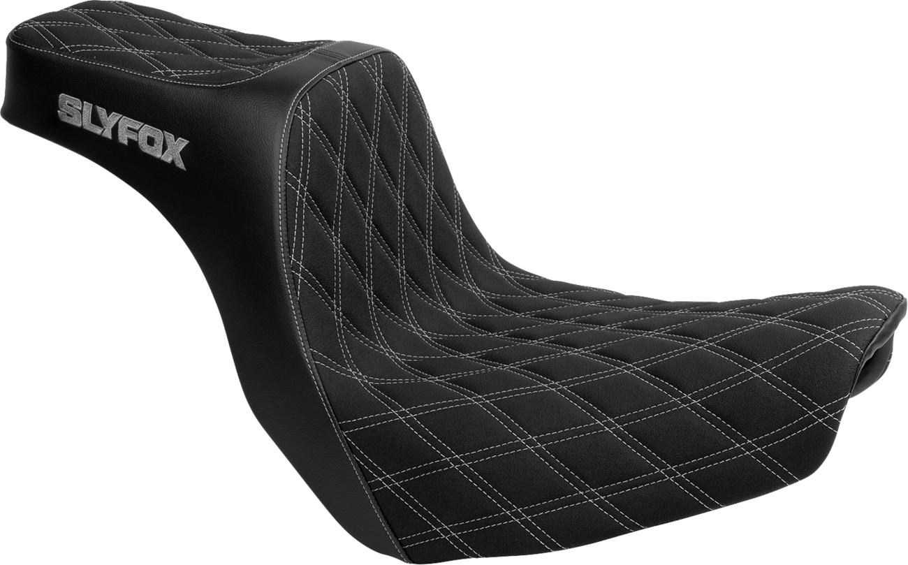 SLYFOX High Noon Seat - Double Diamond Silver Logo with Silver Stitch for FL/FX '18-'25 - Part Number 4701D-SlyFox