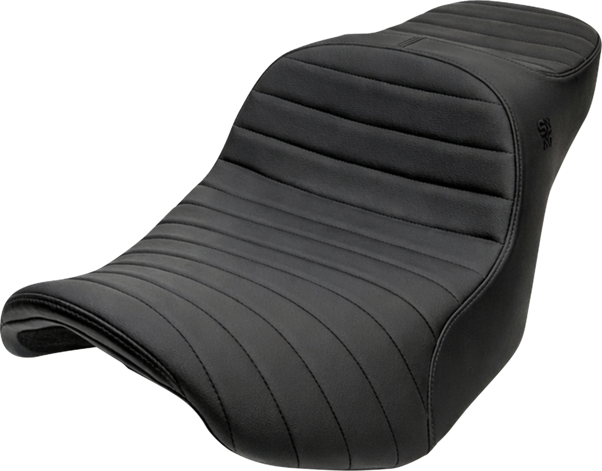 SLYFOX Chariot Seat 4729A for Harley-Davidson FLH/FLT 2023.5–2026, Black Classic Stitch with Black Logo