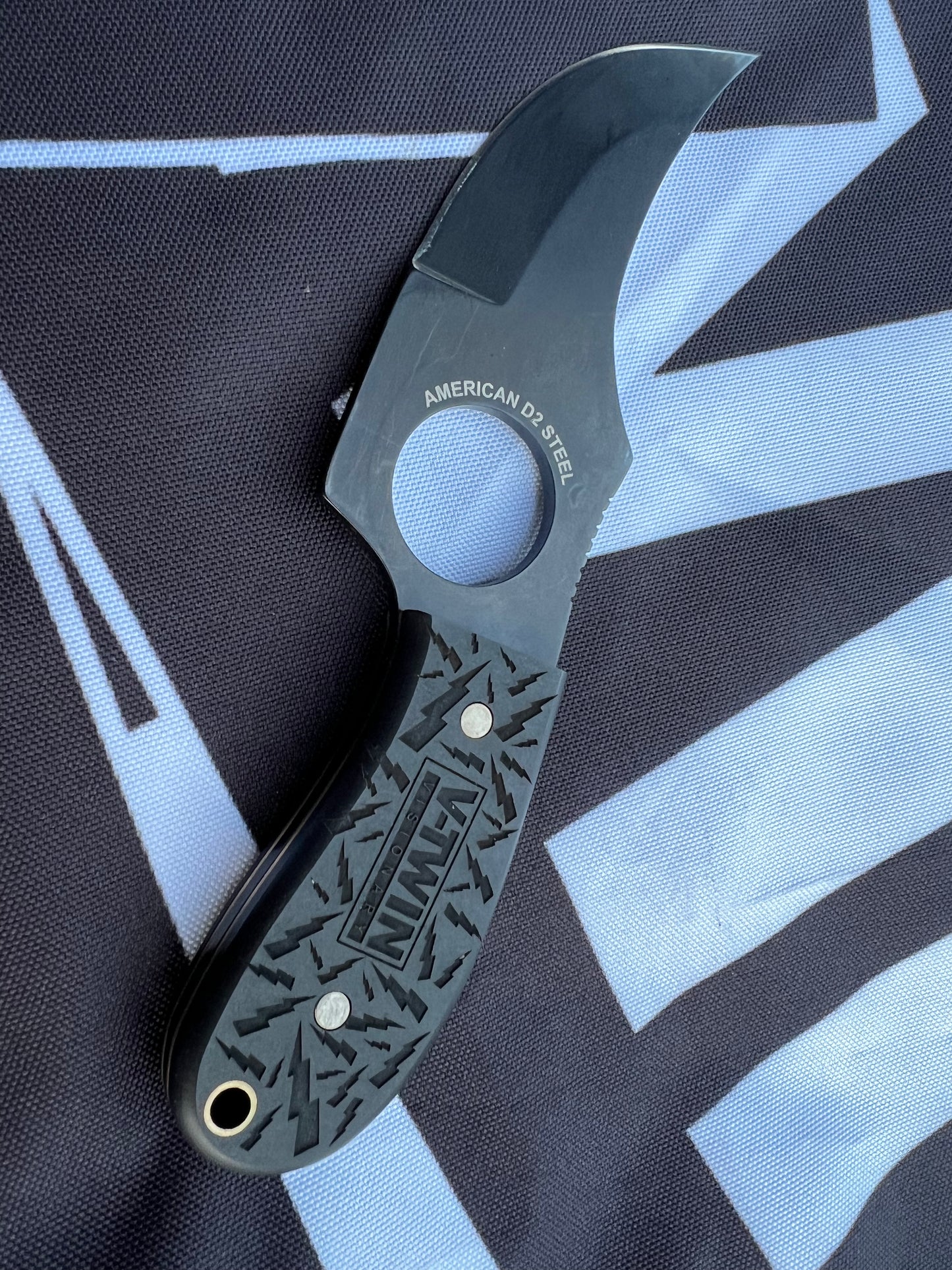 White Knuckler Brand x V-Twin Visionary limited edition knife collab.