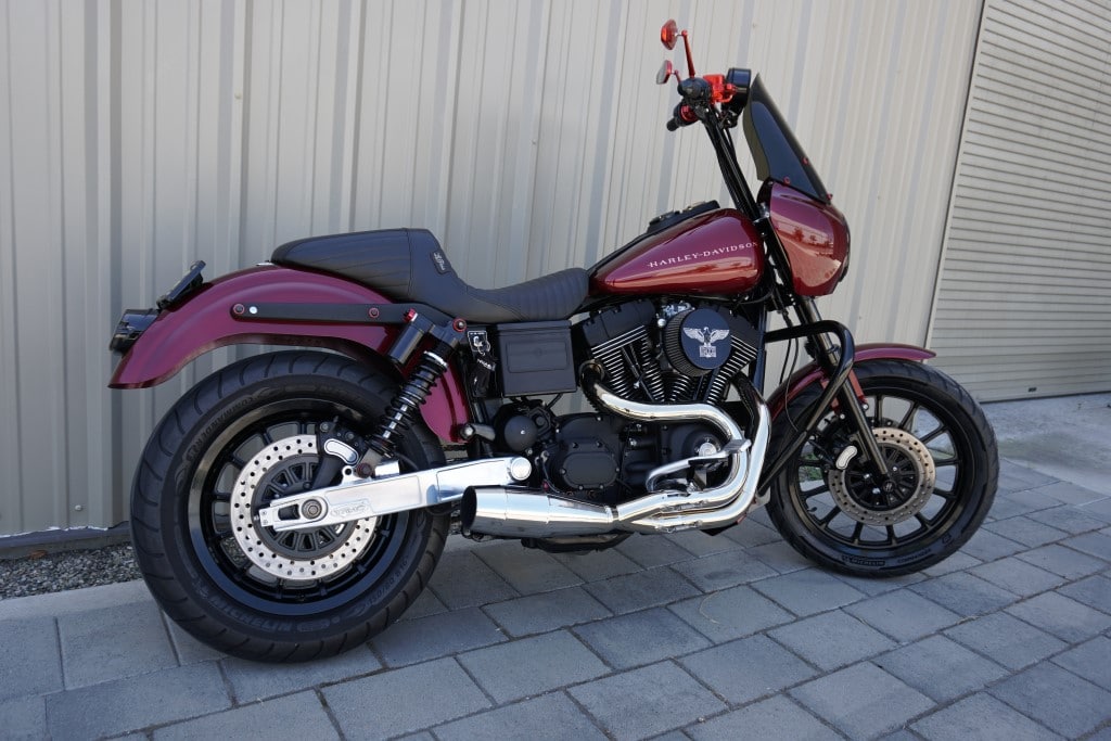 1998 Harley Davidson Dyna Superglide – Dennis Kirk – Garage Build