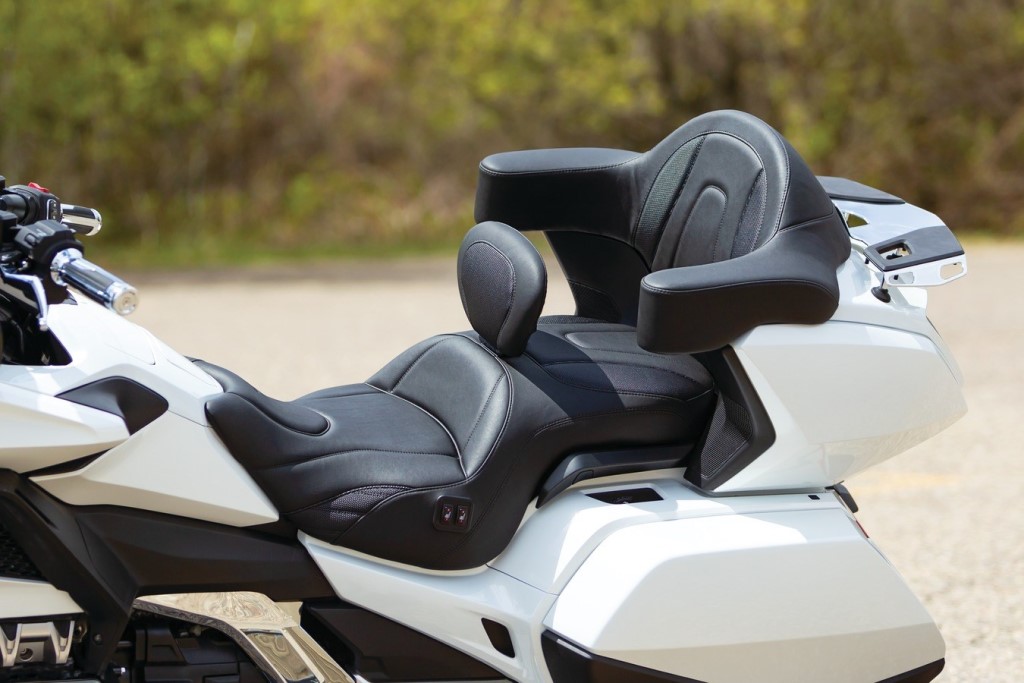 mustang seats touring saddle for baggers