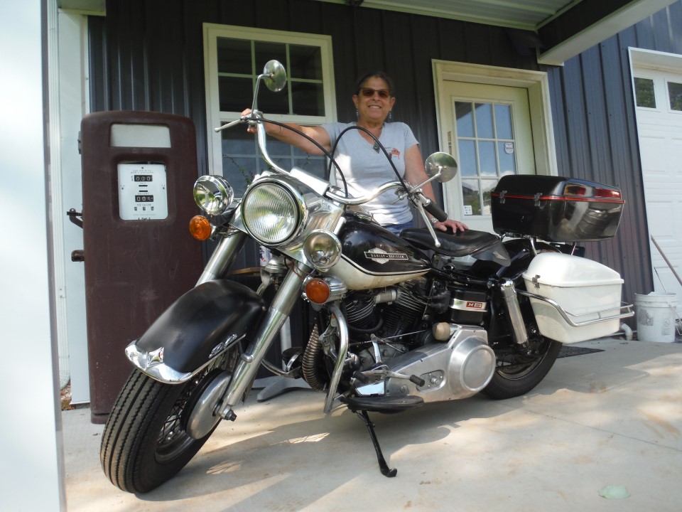Tucker Powersports Preps Vintage Bikes for First Chix on 66 Ride  